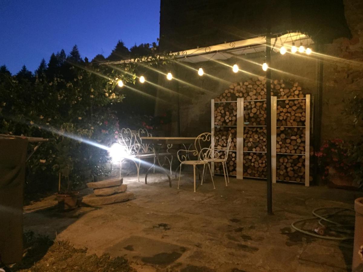 Castello Di Urbech Apartment Pratovecchio Bagian luar foto